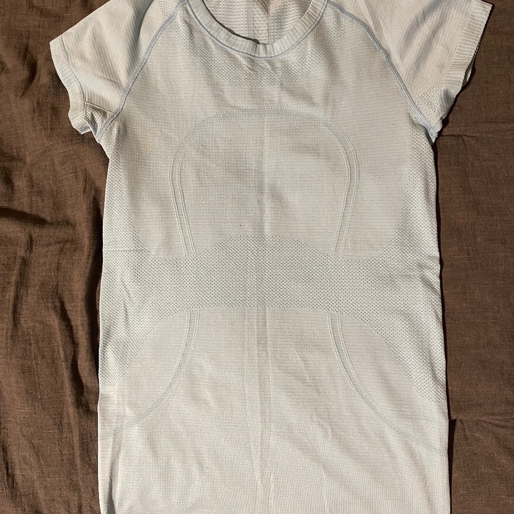 Lululemon shirt